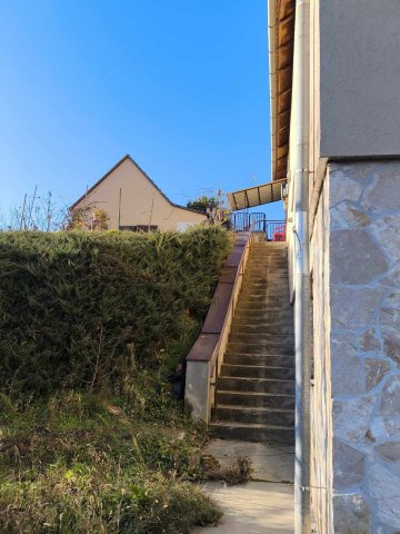 Eladó családi ház, Dunaszekcsőn 23.5 M Ft, 4 szobás