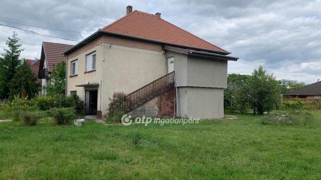 Eladó családi ház, Tökölön 115 M Ft, 3 szobás