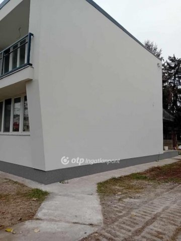 Eladó nyaraló, Hajdúszoboszlón 54.9 M Ft, 3 szobás