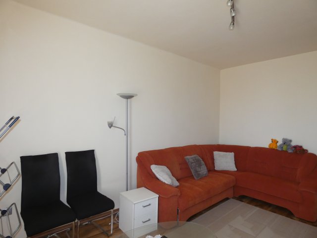 Eladó téglalakás, Kecskeméten 32 M Ft, 1 szobás