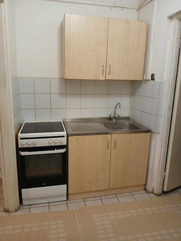 Kiadó panellakás, albérlet, Debrecenben 140 E Ft / hó, 1 szobás