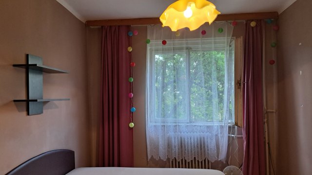 Eladó téglalakás, Várpalotán 23 M Ft, 2 szobás
