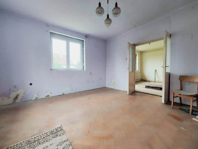 Eladó családi ház, Bánrévén 12 M Ft, 2 szobás