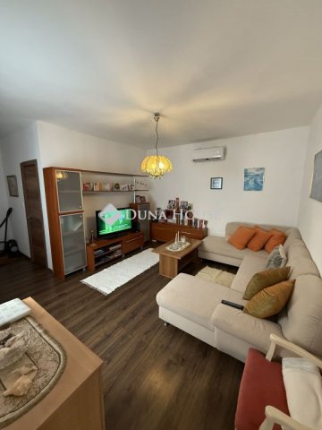 Eladó családi ház, Balatonfűzfőn 81.9 M Ft, 6 szobás