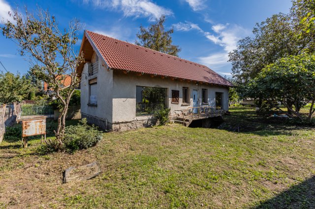 Eladó családi ház, Gödön 54.9 M Ft, 2 szobás