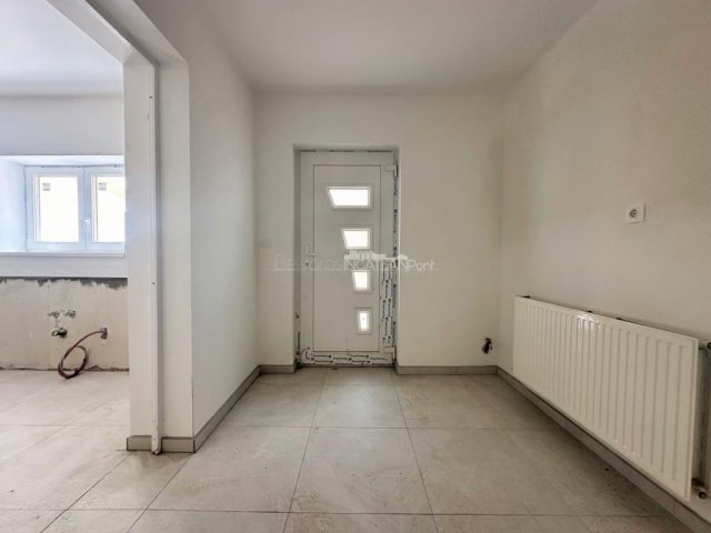 Eladó családi ház, Gencsapátiban 66.9 M Ft, 3 szobás