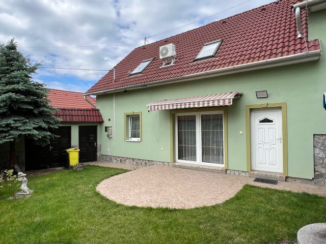 Kiadó családi ház, albérlet, Egerben 400 E Ft / hó, 5 szobás
