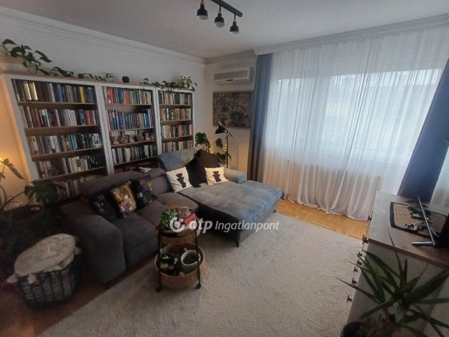Eladó téglalakás, Szigetszentmiklóson 62 M Ft, 2+1 szobás