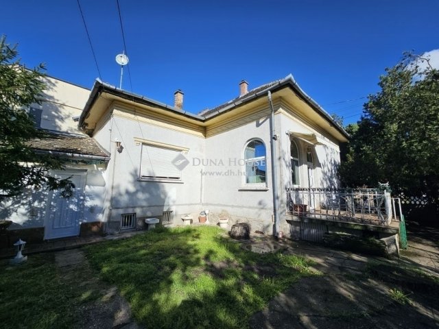 Eladó családi ház, Budapesten, XV. kerületben 154 M Ft, 3 szobás
