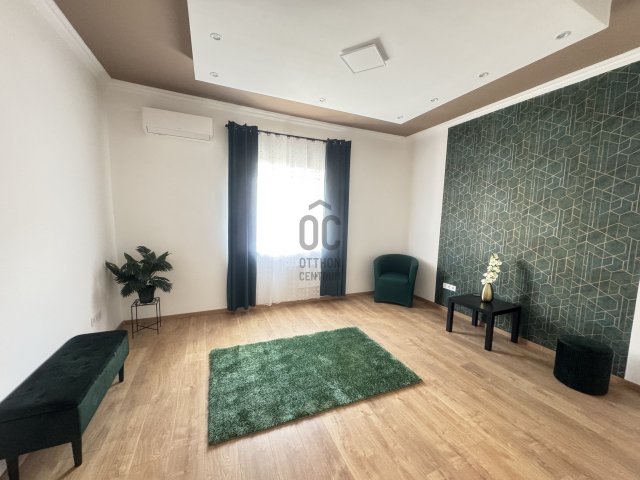 Eladó családi ház, Budapesten, XV. kerületben 53.8 M Ft