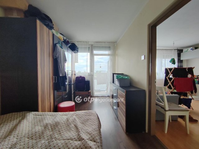 Eladó panellakás, Budapesten, X. kerületben 69.9 M Ft, 3 szobás
