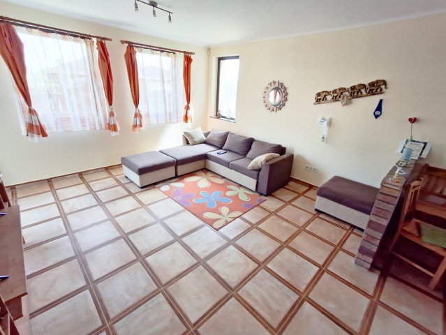 Eladó ikerház, Pomázon 120 M Ft, 4 szobás / költözzbe.hu