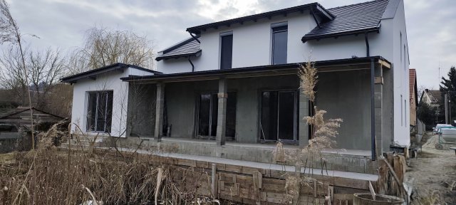 Eladó ikerház, Pécelen 99.8 M Ft, 4 szobás