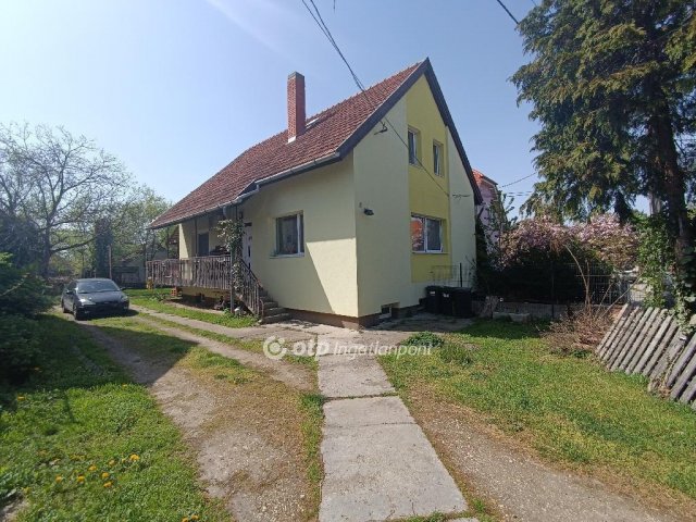 Eladó családi ház, Gárdonyban 99.9 M Ft, 3+2 szobás