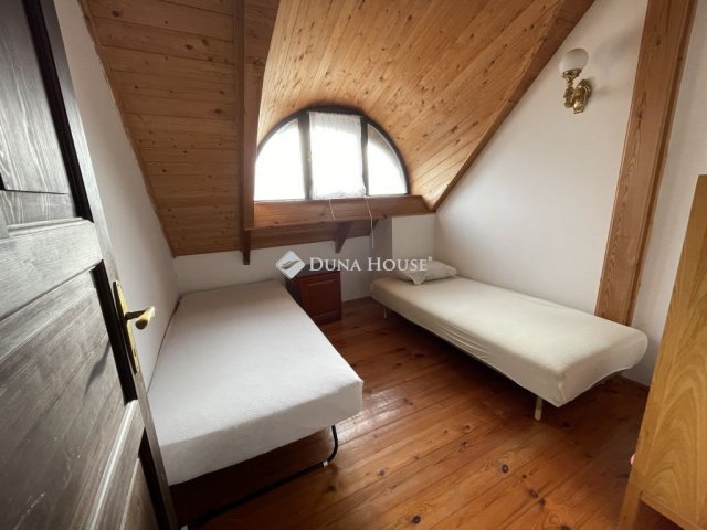 Eladó családi ház, Tihanyban 295 M Ft, 5 szobás