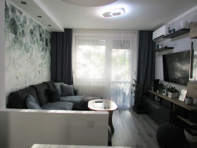 Eladó panellakás, Budapesten, XV. kerületben 65 M Ft, 1+2 szobás