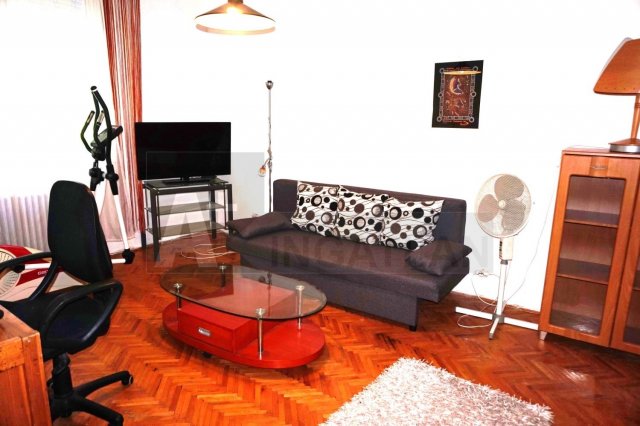 Kiadó téglalakás, albérlet, Szegeden 160 E Ft / hó, 2 szobás