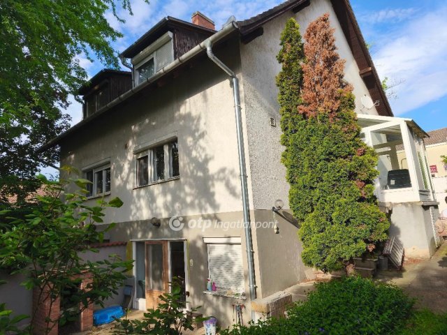Eladó családi ház, Szentesen 43 M Ft, 3 szobás