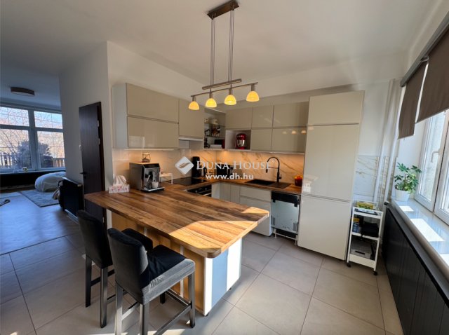 Eladó ikerház, Budapesten, XXI. kerületben 89.9 M Ft, 2 szobás
