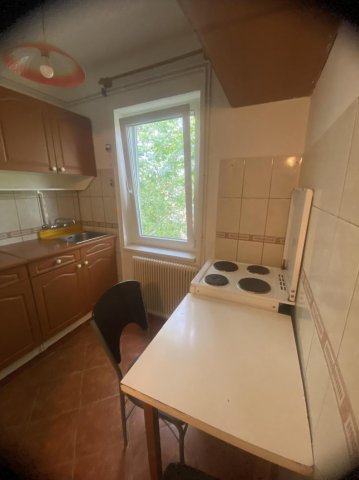 Kiadó téglalakás, albérlet, Oroszlányban 95 E Ft / hó