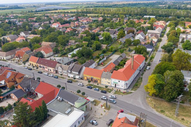 Eladó ipari ingatlan, Szentlőrincen 99.9 M Ft
