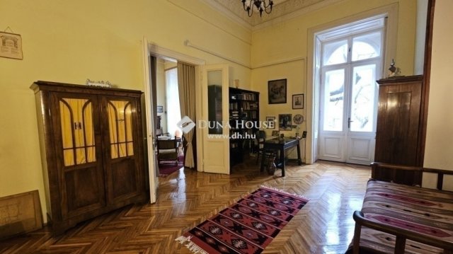 Eladó téglalakás, Budapesten, VI. kerületben 365 M Ft, 3 szobás