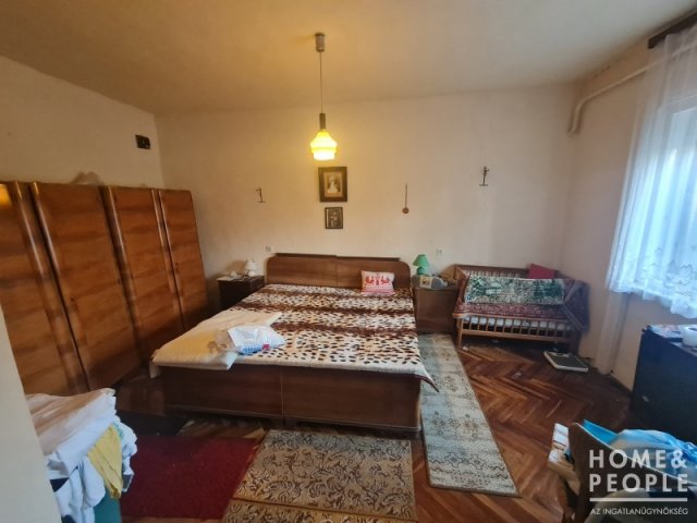 Eladó családi ház, Hódmezővásárhelyen 33 M Ft, 5 szobás