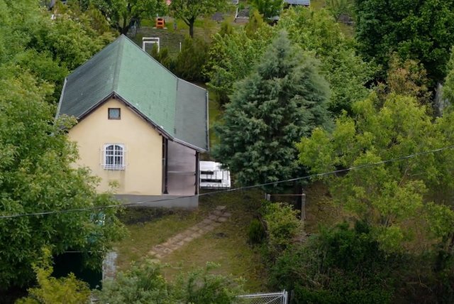 Eladó családi ház, Székesfehérvárott 15.5 M Ft, 1 szobás