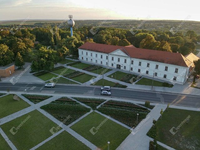 Eladó családi ház, Enyingen 59.9 M Ft, 4 szobás