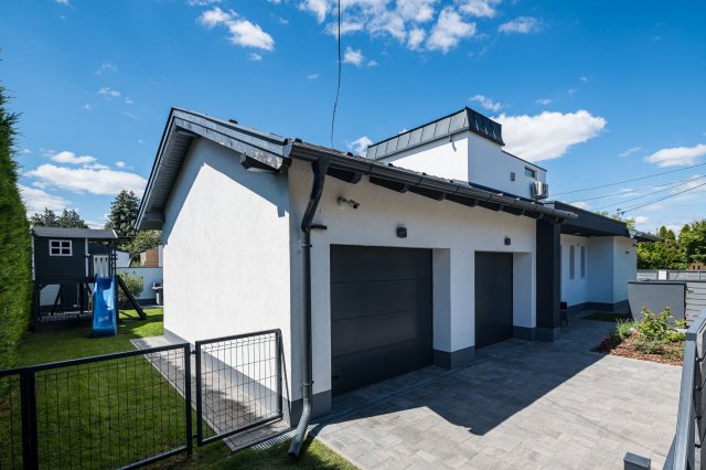 Eladó családi ház, Dunaharasztin 169.9 M Ft, 4 szobás