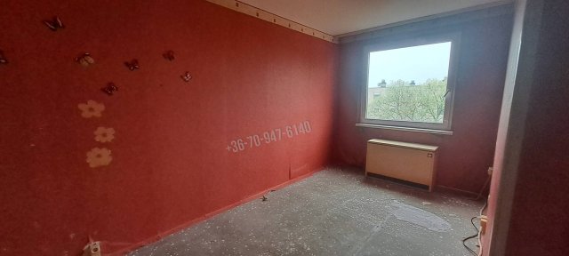 Eladó panellakás, Battonyán 8.5 M Ft, 2 szobás