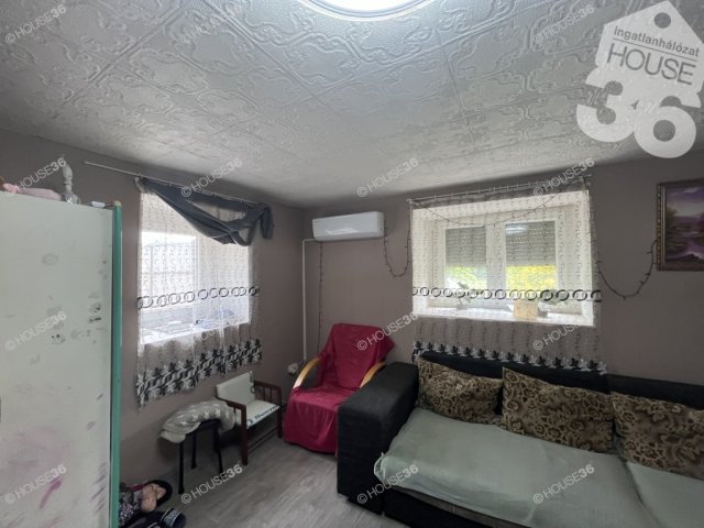 Eladó családi ház, Nagykőrösön 23.8 M Ft, 2 szobás
