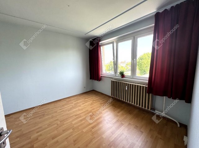 Eladó panellakás, Székesfehérvárott 41.5 M Ft, 2 szobás