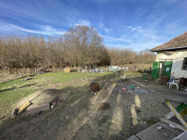 Eladó családi ház, Miszlán 7.5 M Ft, 3 szobás