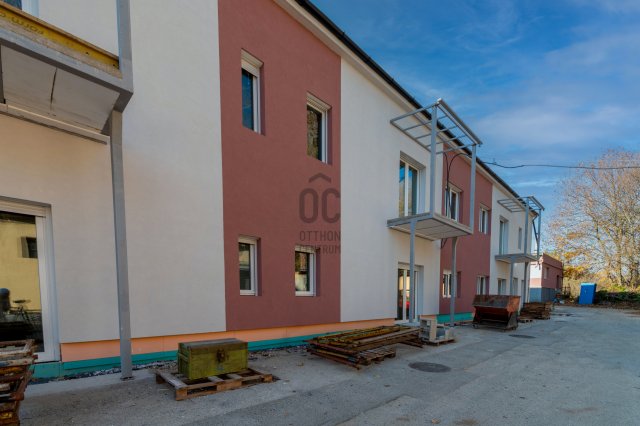 Eladó téglalakás, Székesfehérvárott 71 M Ft, 4 szobás