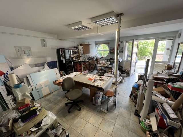 Eladó üzlethelyiség, Egerben 34.9 M Ft, 1 szobás