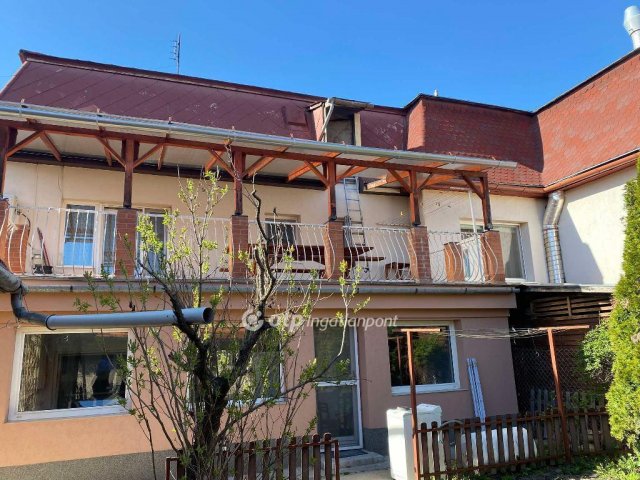 Eladó családi ház, Kerepesen 89.9 M Ft, 5 szobás