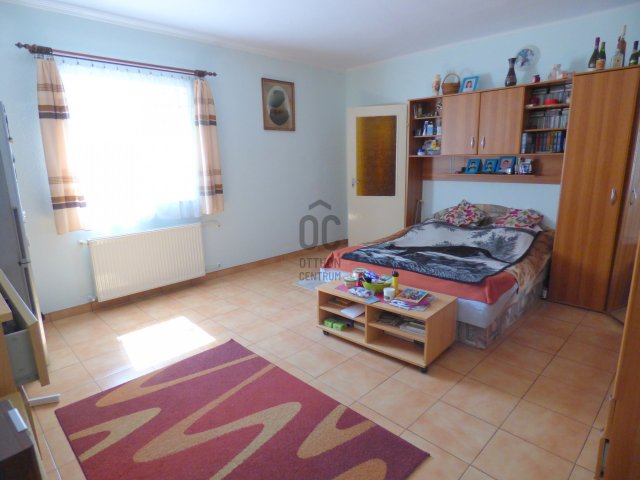 Eladó családi ház, Csömörön 69.9 M Ft, 3 szobás