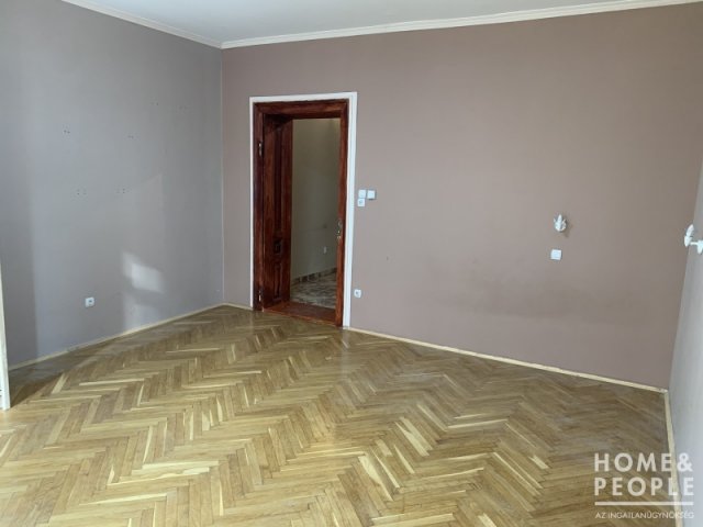 Eladó téglalakás, Szegeden 24.5 M Ft, 1 szobás