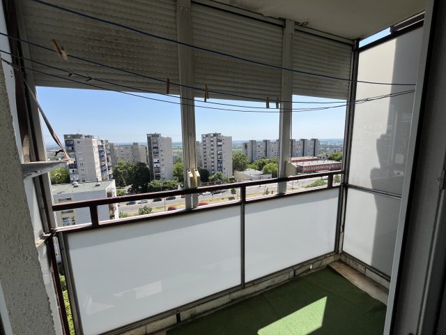 Eladó panellakás, Miskolcon 23.9 M Ft, 1+2 szobás