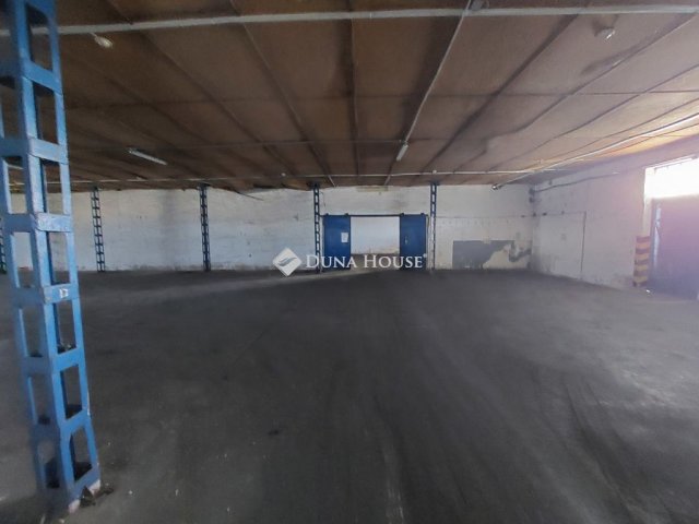 Kiadó ipari ingatlan, Tatabányán, Környei úton 360 E Ft / hó