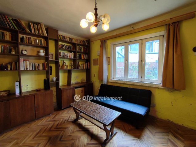 Eladó családi ház, Budapesten, XX. kerületben 35 M Ft, 3 szobás