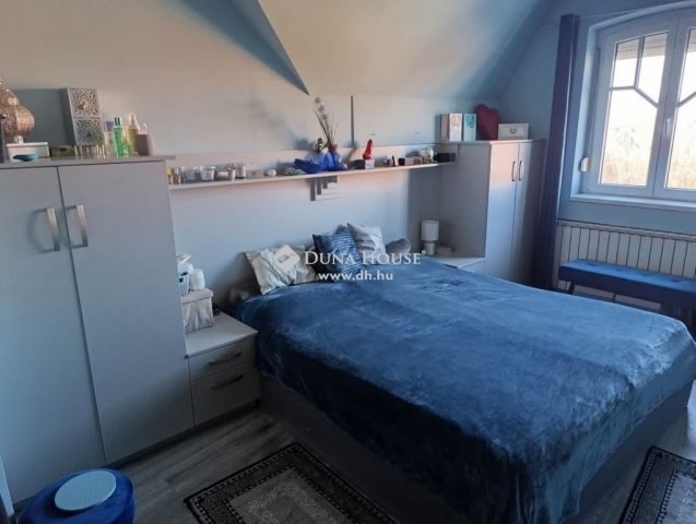 Eladó téglalakás, Kecskeméten 69.9 M Ft, 4 szobás