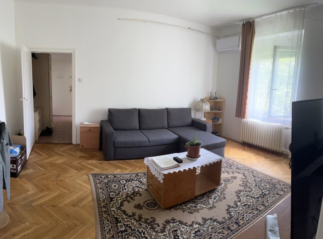 Eladó téglalakás, Dunaújvárosban 23.5 M Ft, 2 szobás