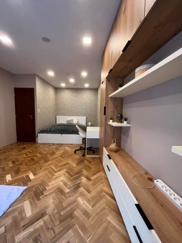 Kiadó téglalakás, albérlet, Pécsett 220 E Ft / hó, 1 szobás