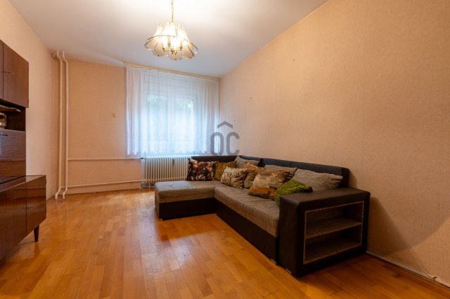 Eladó panellakás, Székesfehérvárott 39.9 M Ft, 2 szobás