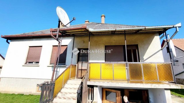 Eladó családi ház, Szécsényen 32 M Ft, 3 szobás