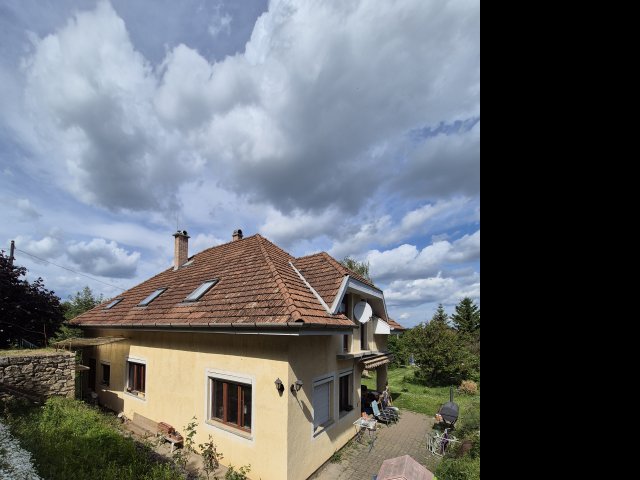 Eladó családi ház, Budakalászon 249 M Ft, 5 szobás