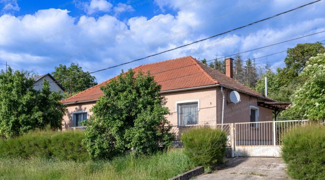 Eladó családi ház, Harsányban 34.9 M Ft, 4 szobás