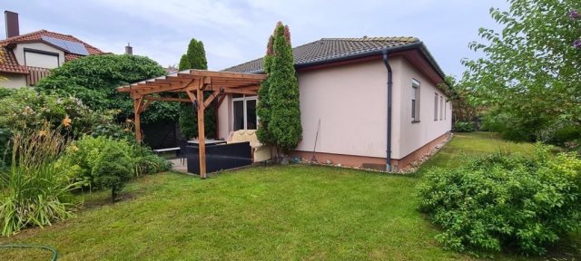 Eladó családi ház, Mosonmagyaróváron 149.999 M Ft, 3 szobás